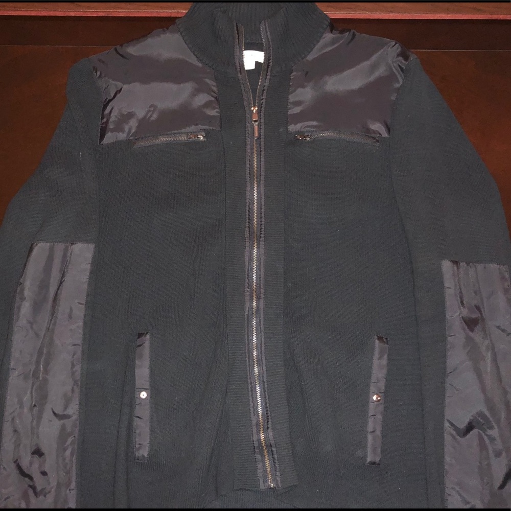 Calvin Klein black zip-up jacket 🤑